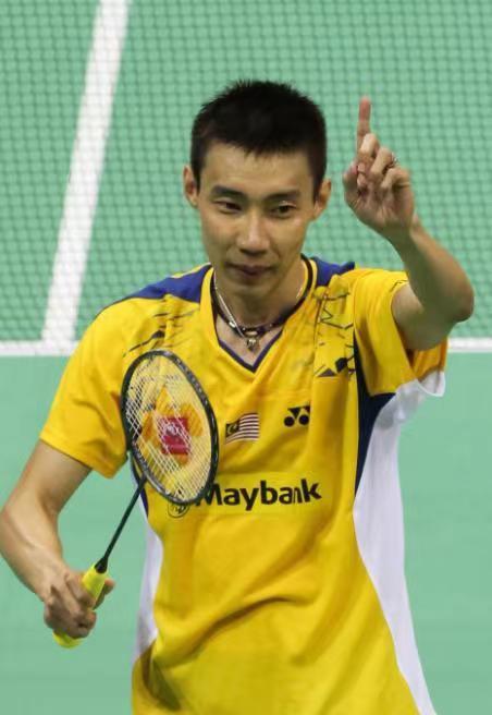 法国羽毛球队绝地反击英格兰羽毛球队，李宗伟惊艳世界