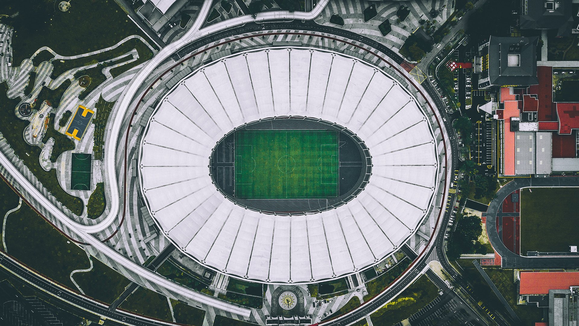开云-2026世界杯G组惊天冷门！秘鲁高原雄鹰力克泰国，迪亚斯一战封神